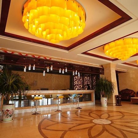 Sunshine Holiday Hotel Liaocheng Esterno foto