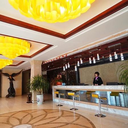 Sunshine Holiday Hotel Liaocheng Esterno foto